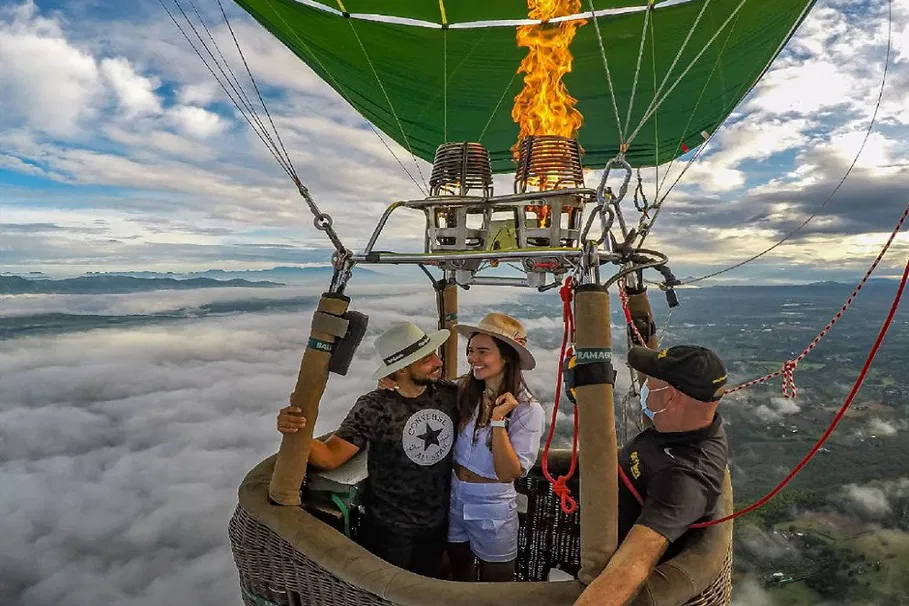 Hot Air Balloon with Transport | Book Tickets | Alikeimage