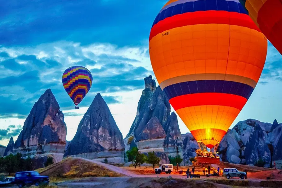 Hot Air Balloon with Transport | Book Tickets | Alikeimage
