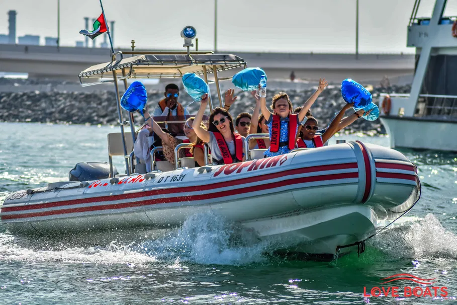 Love Boat Tour from Abu Dhabi to Dubai Marina | Book Now | Alikeimage