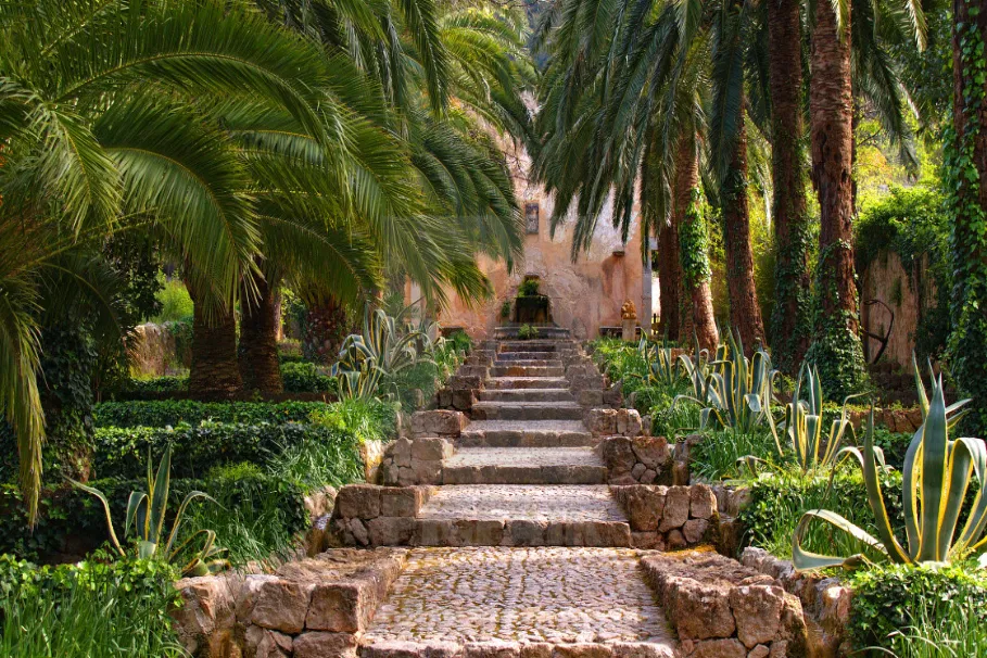 Jardines de Alfabia | Book Ticket | Alikeimage