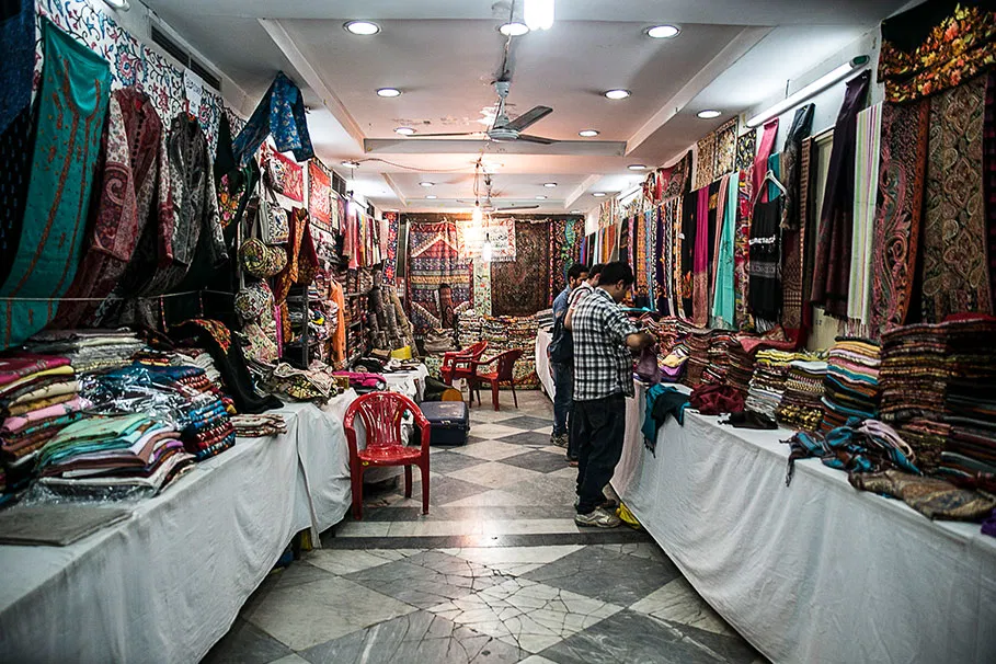 Best Shopping Tour Of Delhi's Markets | Book Now | Alikeimage