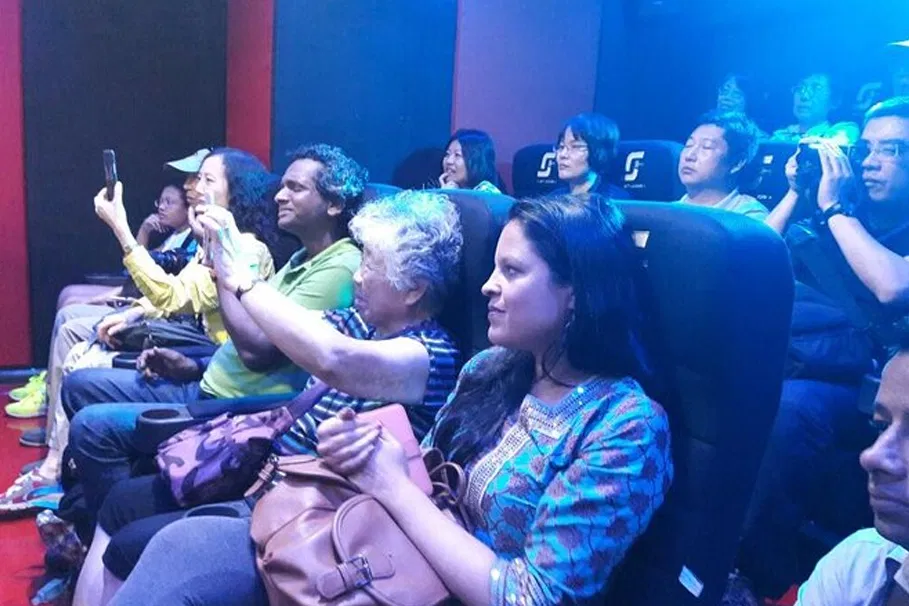 Bollywood Studio Tour with Bollywood Star Houses | Book Now | Alikeimage