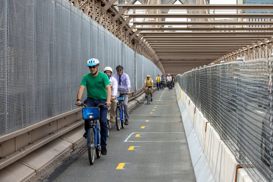 Brooklyn Bridge Bike Tour | Tours & Travel Packages | Alikeimage