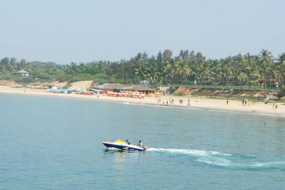 Calangute 5 in 1 Water Sports Package | Book Now | Alikeimage