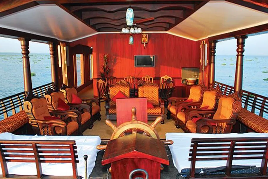 Cosy Deluxe Houseboats in Alleppey | Book Now | Alikeimage