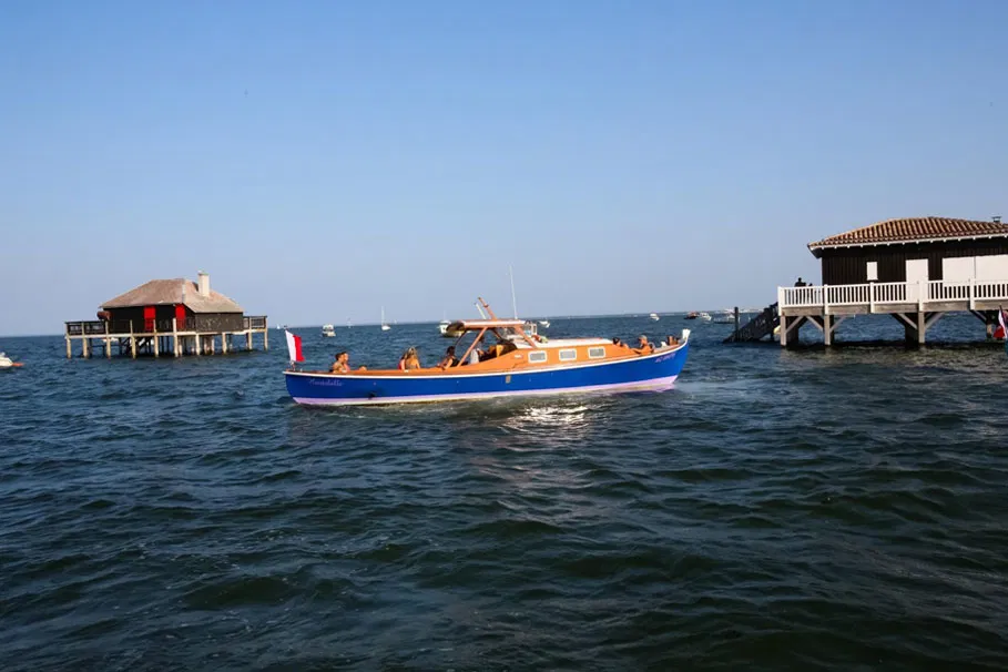 Croisière privée en pinasse sur le Bassin d'Arcachon | Tours & Travel Packages | Alikeimage