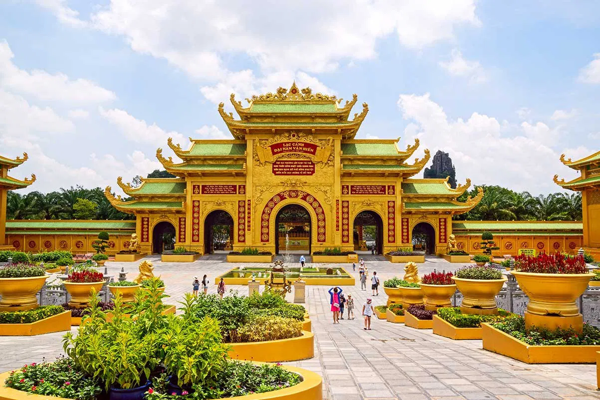 Full Day at Dai Nam Theme Park Tourimage