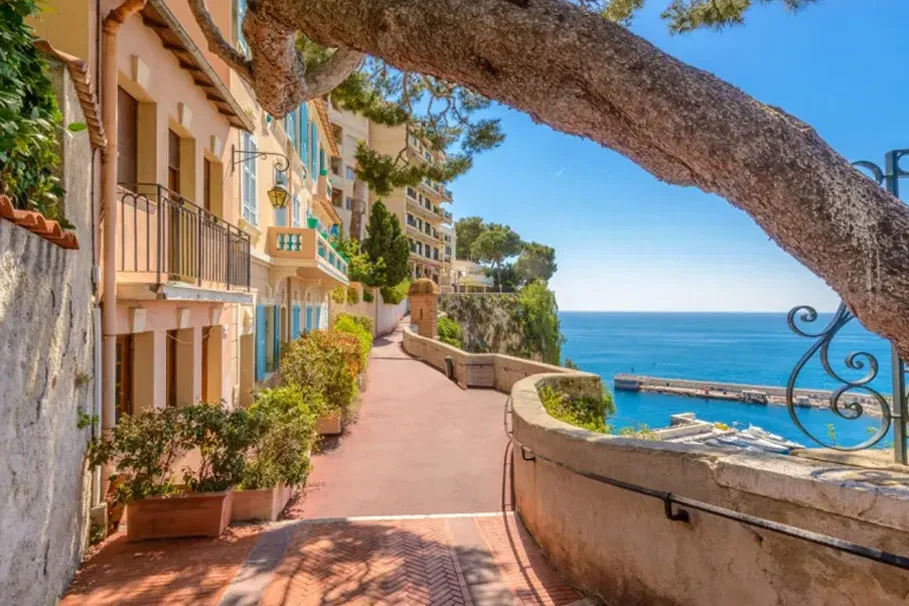 Day tour of the best of French Riviera from Aix en Provence | Tours & Travel Packages | Alikeimage