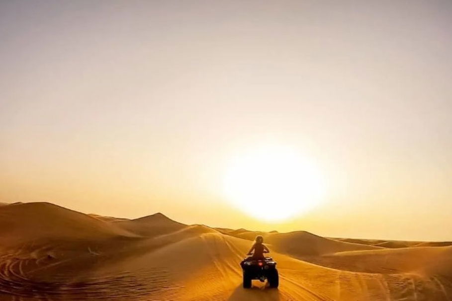 Yas Island Boat Tour (75 Min)