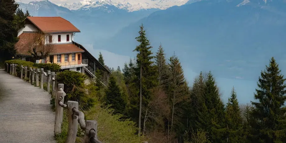 Discover Interlaken's Most Photogenic Spots with a Local | Book Now | Alikeimage