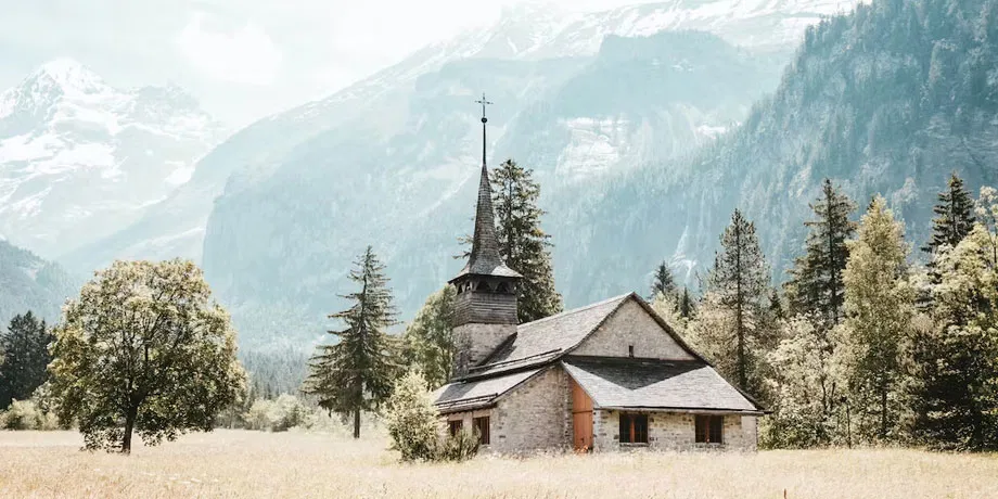 Discover Interlaken's Most Photogenic Spots with a Local | Book Now | Alikeimage