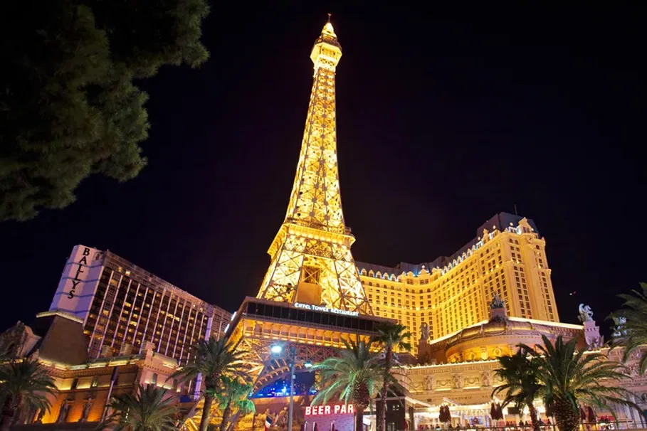 Eiffel Tower viewing deck at Paris Las Vegas tickets | Tours & Travel Packages | Alikeimage