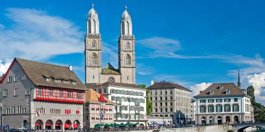 Explore Zurich in 1 Hour with a Local | Book Now | Alikeimage