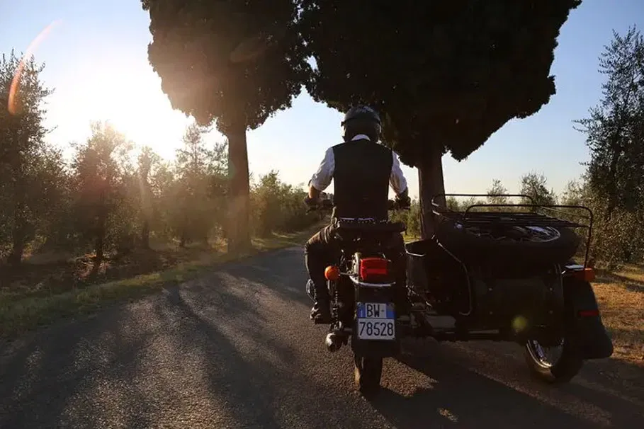 Florence sidecar tour at sunset with aperitivo | Tours & Travel Packages | Alikeimage
