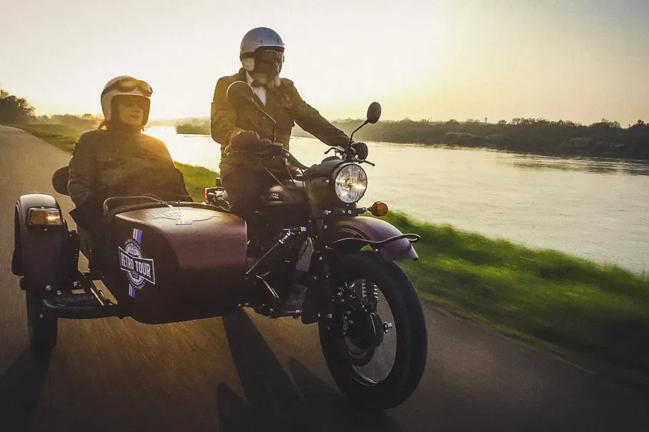 Full-day sidecar tour of the Loire Valley from Amboise | Tours & Travel Packages | Alikeimage