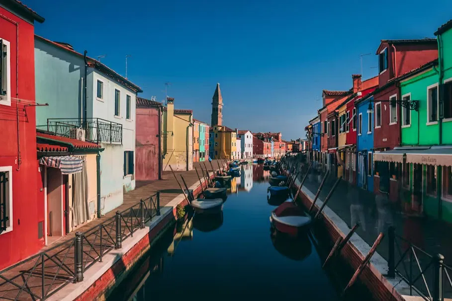 Full-day tour to Venice, Murano, and Burano islands | Tours & Travel Packages | Alikeimage