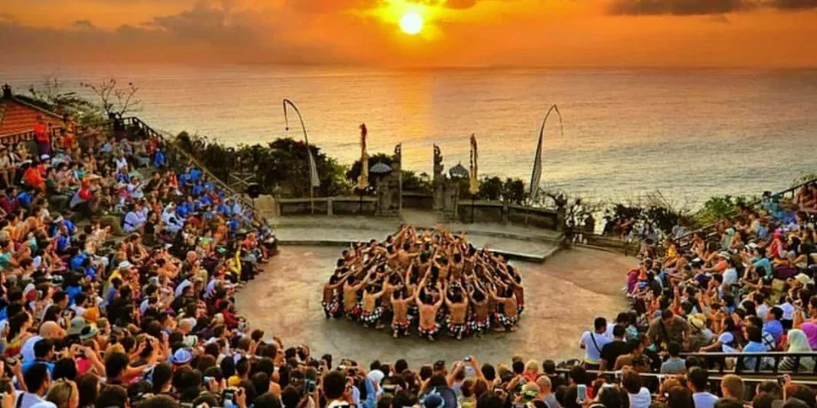 Full Day Benoa Beach with Uluwatu Tour & Kecak Dance | Book Now | Alikeimage