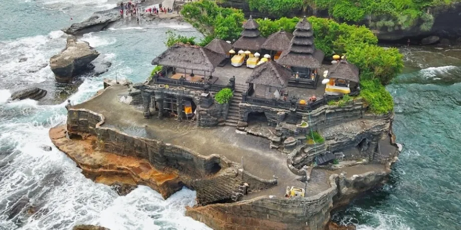 Full Day Tanah Lot Temple And Uluwatu Tour | Book Now | Alikeimage