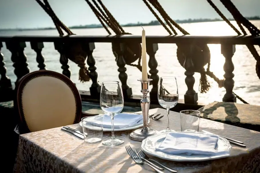 Galleon Dinner Cruise in Venice | Tours & Travel Packages | Alikeimage