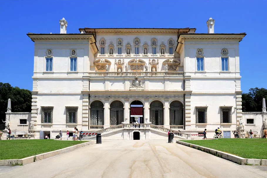 Gourmet picnic at Villa Borghese | Tours & Travel Packages | Alikeimage