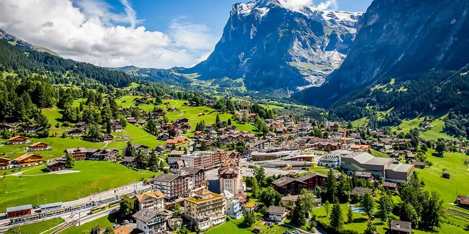 Grindelwald And Interlaken Day Trip | Book Now | Alikeimage