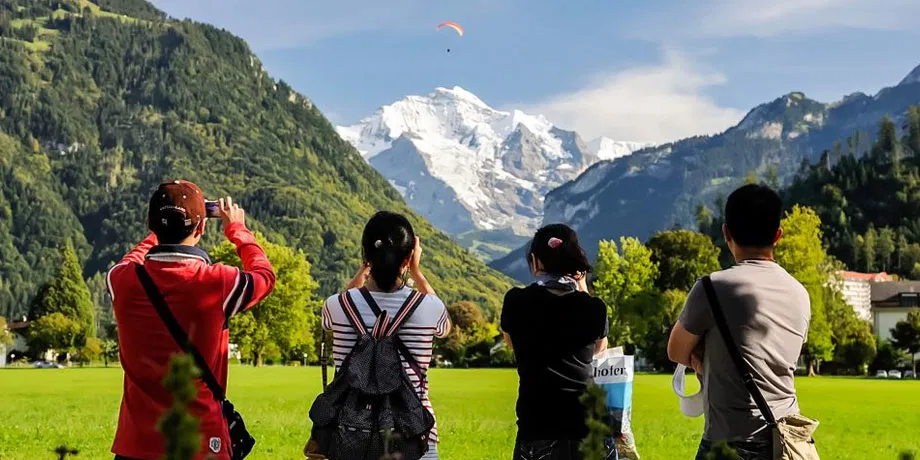 Grindelwald And Interlaken Day Trip | Book Now | Alikeimage