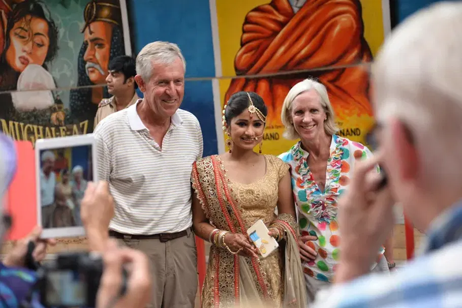 Half Day Bollywood Tour | Book Now | Alikeimage