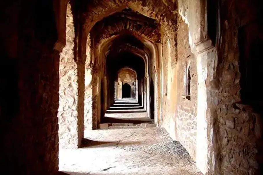 Haunted Bhangarh Fort Day Trip in Jaipur | Tours & Travel Packages | Alikeimage