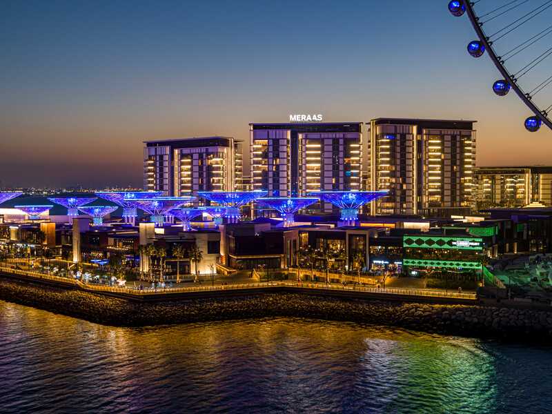 Take in the breathtaking skyline, enjoy a delightful dinner under the starry sky, and immerse yourself in the vibrant ambiance of Dubai's coastal charm. Retreat to the luxurious Stella di Mare Dubai Marina for a comfortable and relaxing overnight stay.image