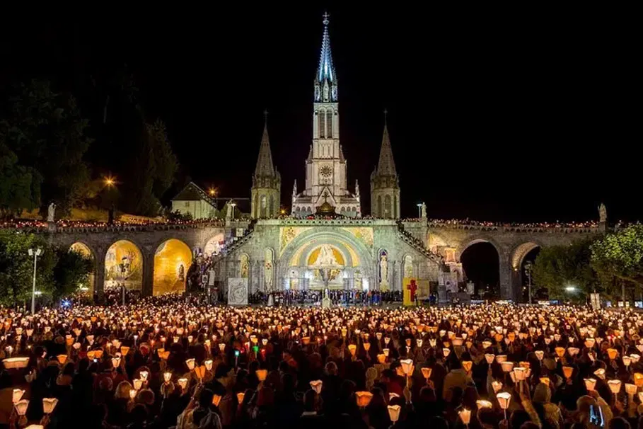 Lourdes sanctuary private day trip from Bordeaux | Tours & Travel Packages | Alikeimage