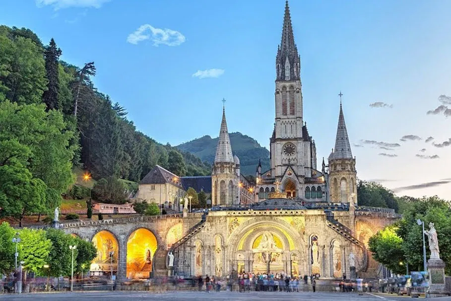 Lourdes sanctuary private day trip from Bordeaux | Tours & Travel Packages | Alikeimage