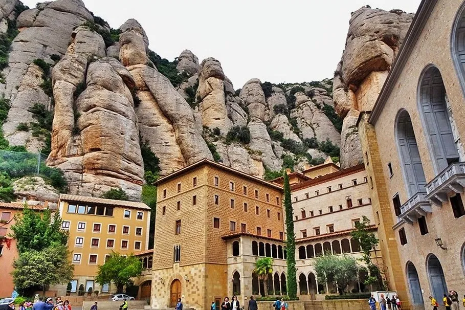 Montserrat Museum | Book Tickets | Alikeimage