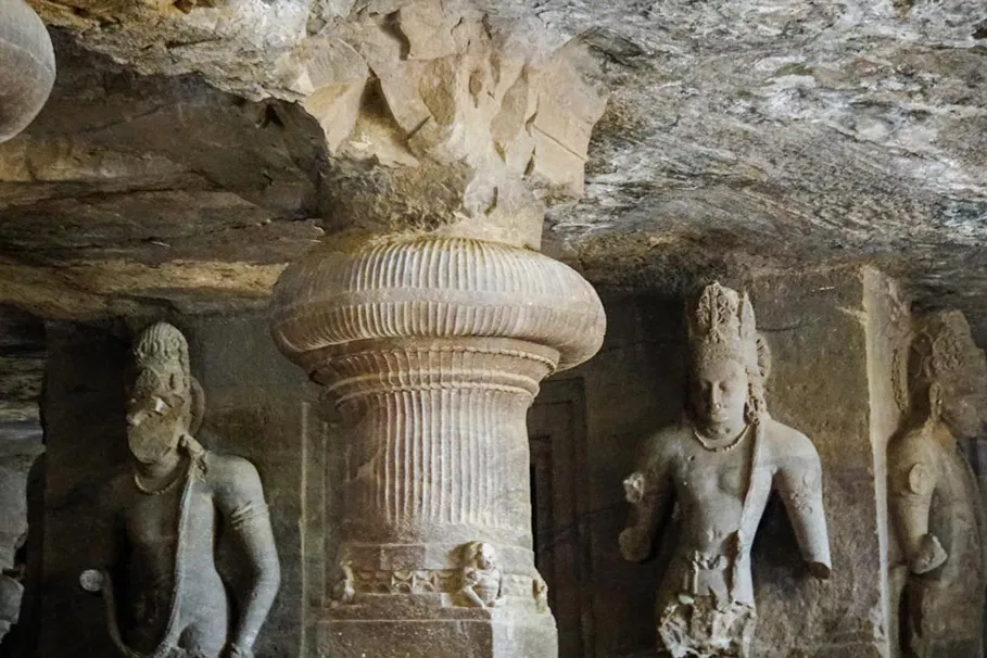 Mumbai Island Tour (Elephanta Caves) | Book Now | Alikeimage