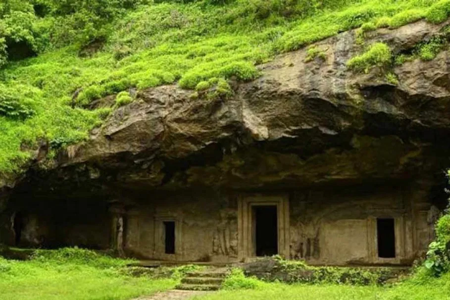 Mumbai Island Tour (Elephanta Caves) | Book Now | Alikeimage