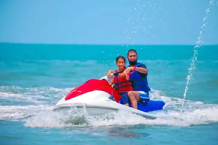 Paradise Beach Scuba & Water Sports Adventure Package | Book Now | Alikeimage