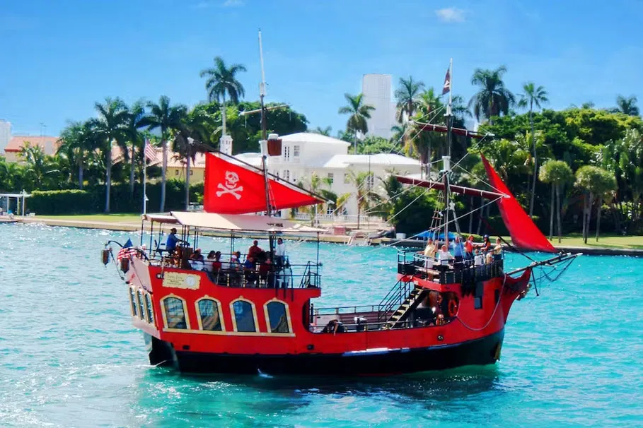 Pirate Adventure On A Sightseeing Boat Tour In Miami | Book Now | Alikeimage