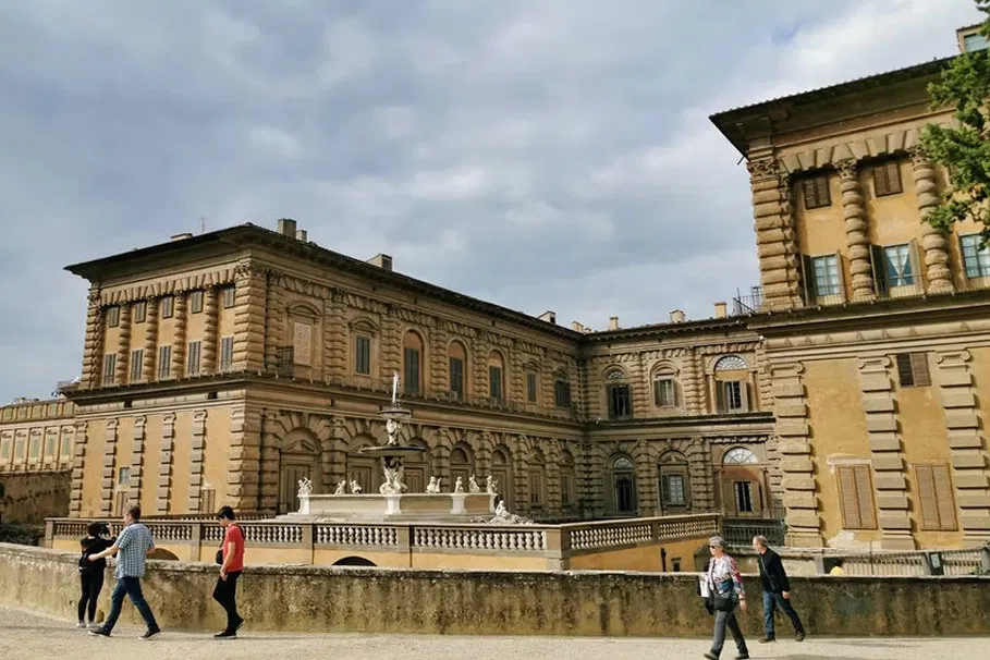 Pitti Palace semi-private guided tour | Tours & Travel Packages | Alikeimage