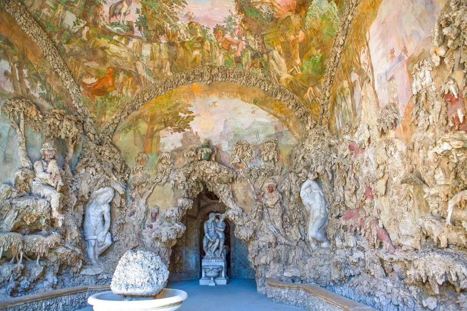 Pitti Palace semi-private guided tour | Tours & Travel Packages | Alikeimage
