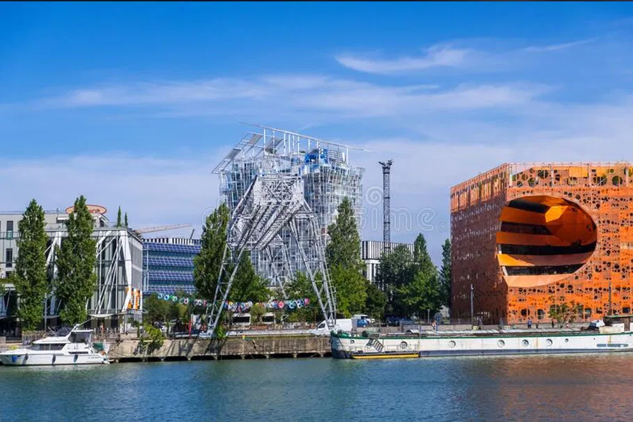 Private guided walking tour of the Confluence district | Tours & Travel Packages | Alikeimage