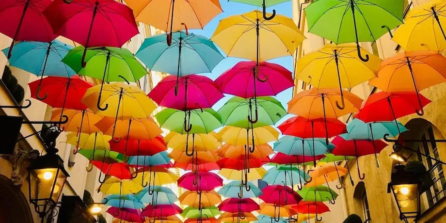 Self-Guided Audio Tour of The Carouge District in Geneva | Book Now | Alikeimage