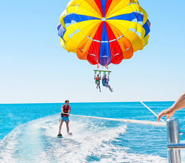 Dubai Parasailing