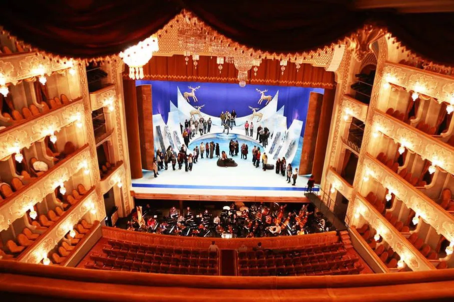 Tbilisi city tour with Opera and Ballet Theater | Tours & Travel Packages | Alikeimage