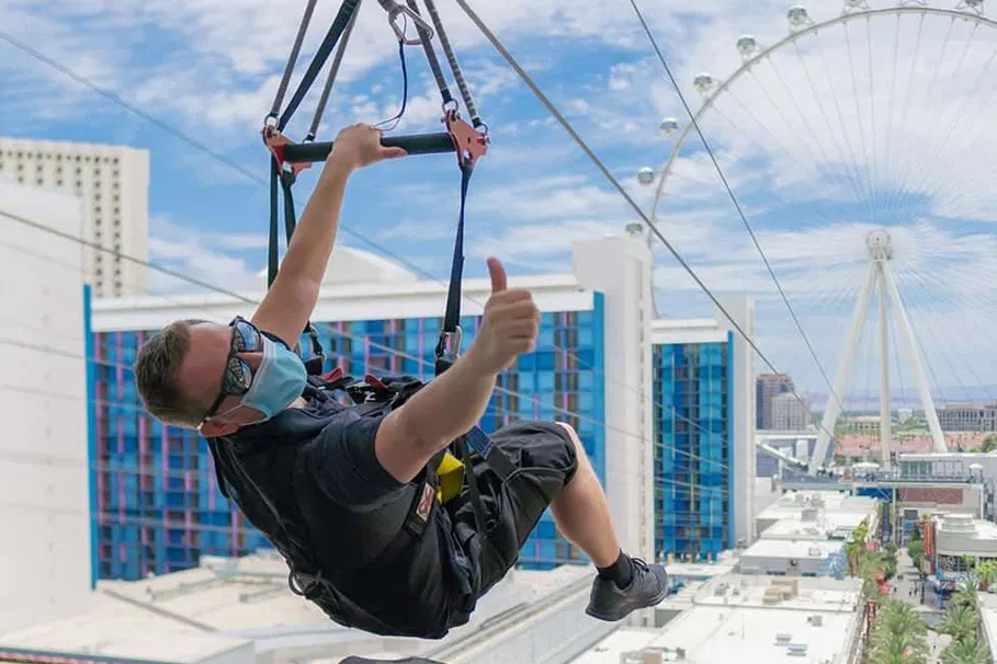 Tickets to Fly LINQ Zipline | Tours & Travel Packages | Alikeimage