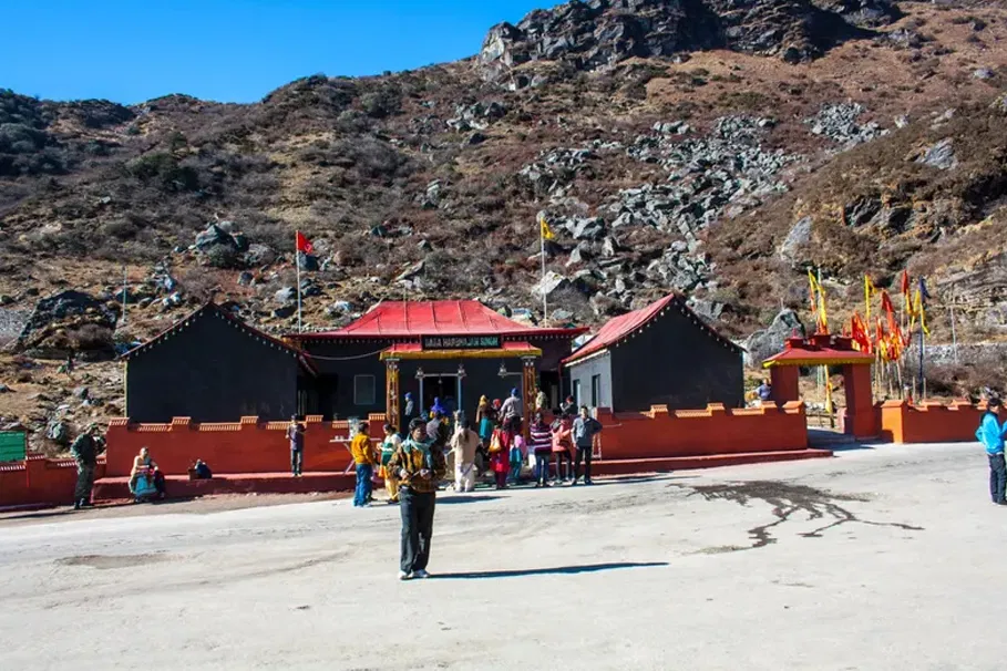 Tsongmo Lake and Baba Mandir Day Tour | Book Tickets | Alikeimage