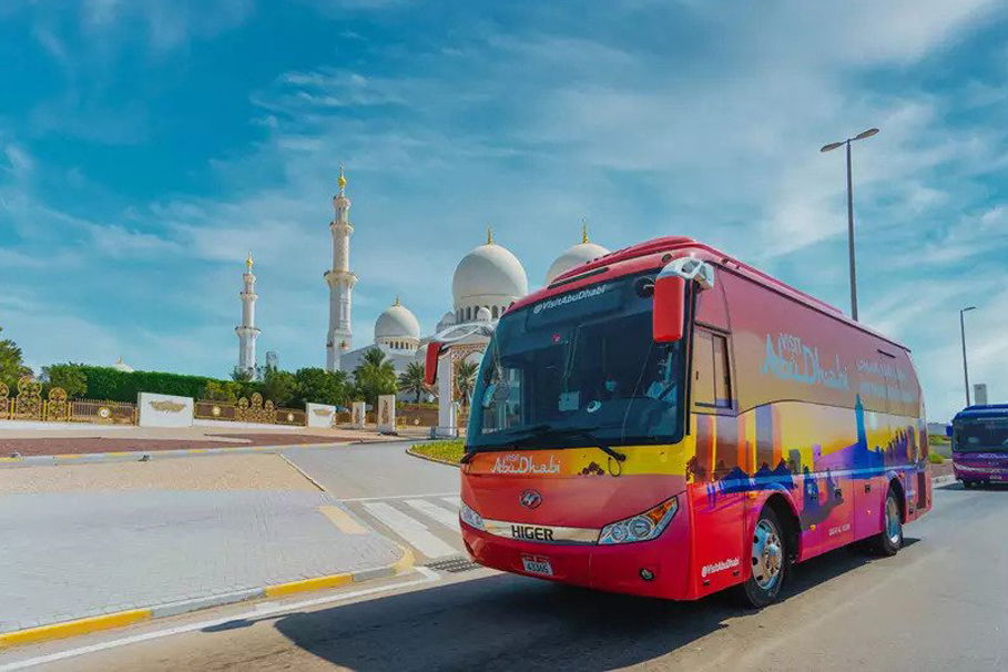 Yas Island Boat Tour (75 Min)