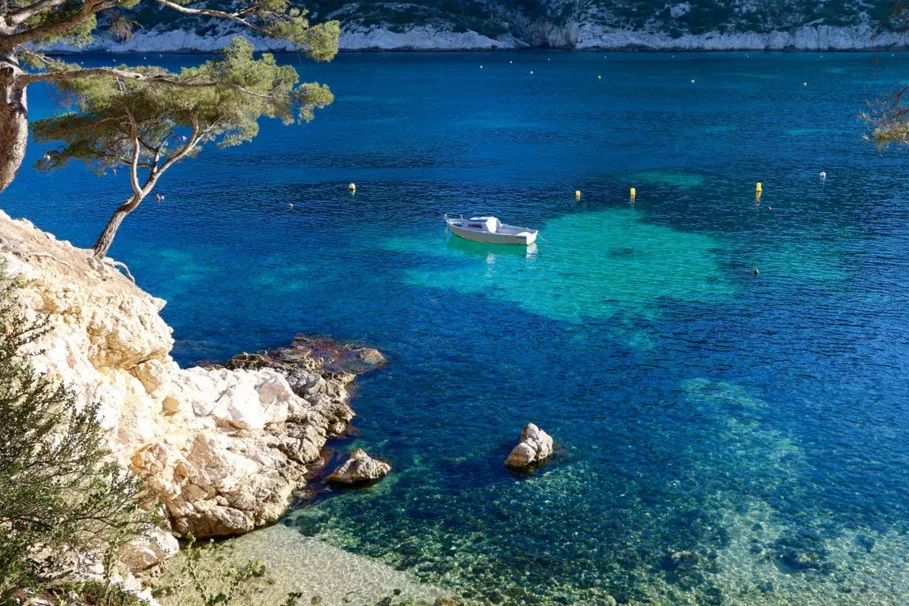 Visit Aix-en-Provence and the calanques of Cassis from Nice | Tours & Travel Packages | Alikeimage