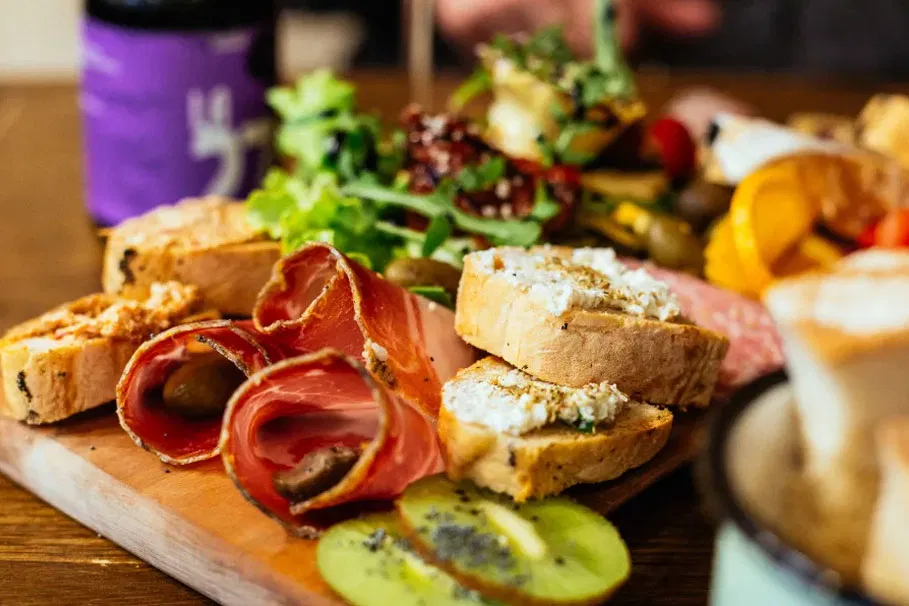 Walking food tour of Florence | Tours & Travel Packages | Alikeimage