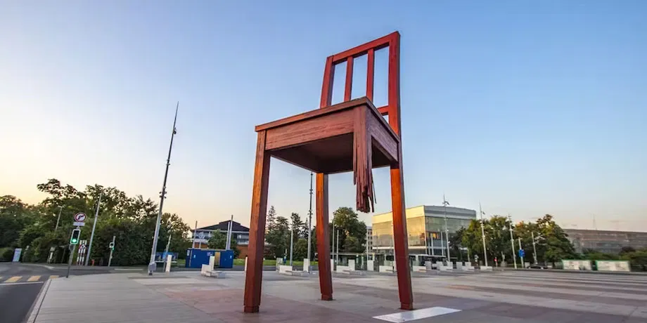 Walking Tour of Geneva'S Best Photo Spots with a Local | Book Now | Alikeimage