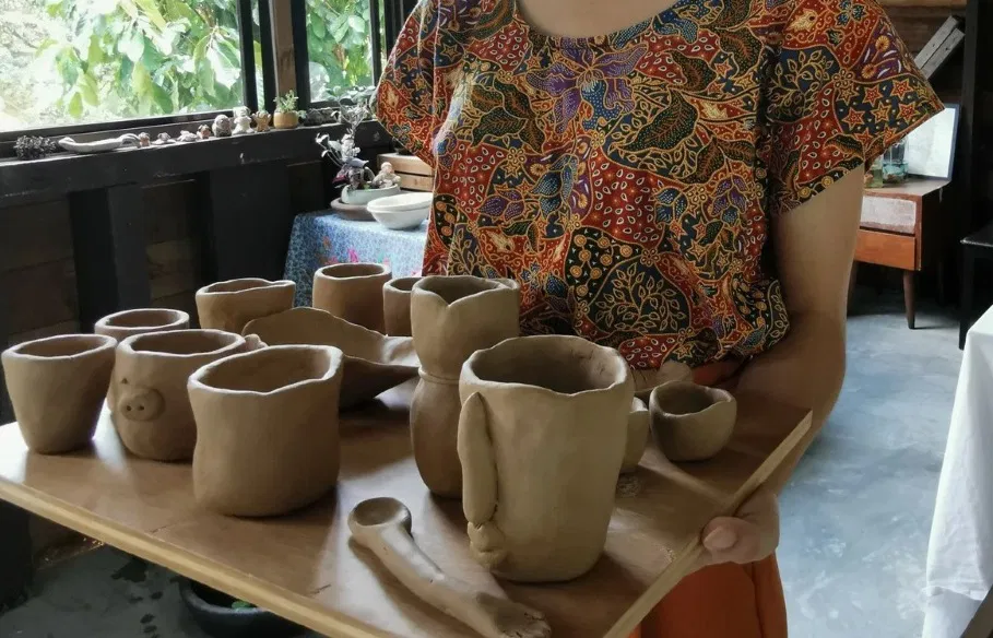 Pottery Workshop: Learn Wheel Throwing Basics for Beginners