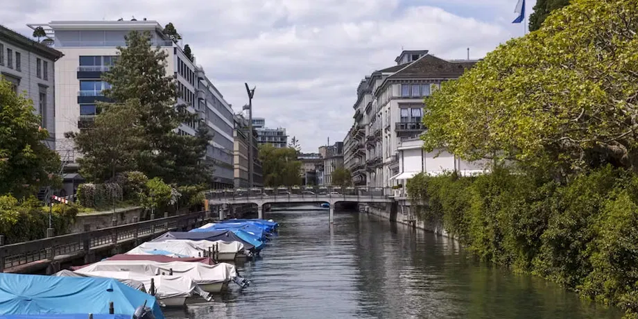 Zurich Walking Tour with Local Guide | Book Now | Alikeimage